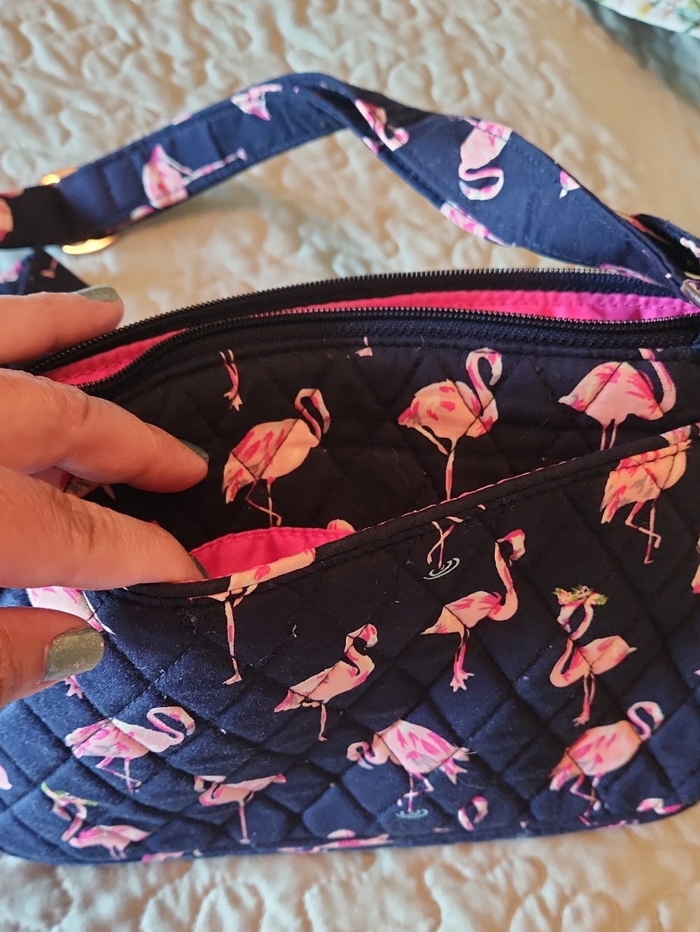 Vera Bradley Flamingo Crossover - Picture 4 of 5